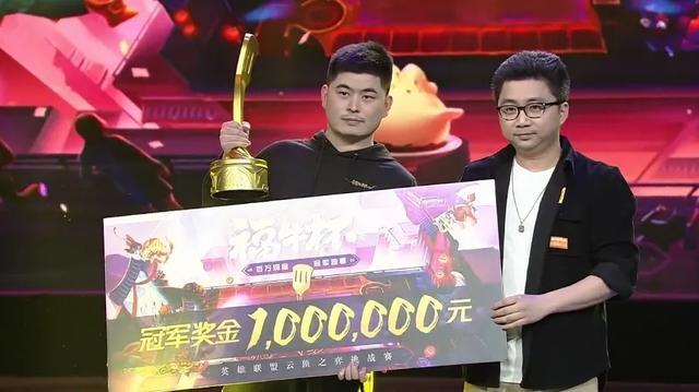 金铲铲手游电脑版，范晓言吐槽超甜小故事